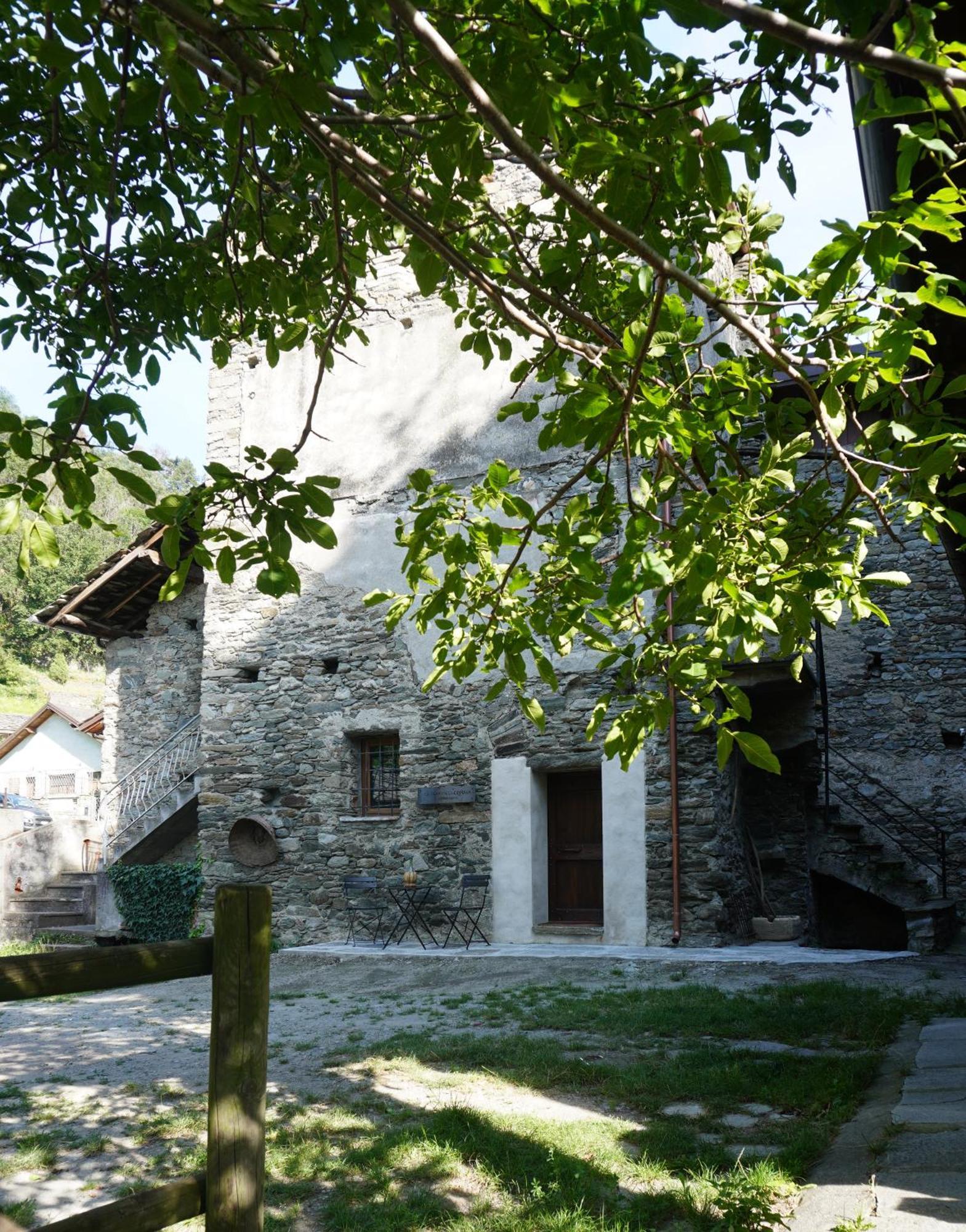 La Torre Colombaia - Monumento Del 1400 Daire Arnad Dış mekan fotoğraf
